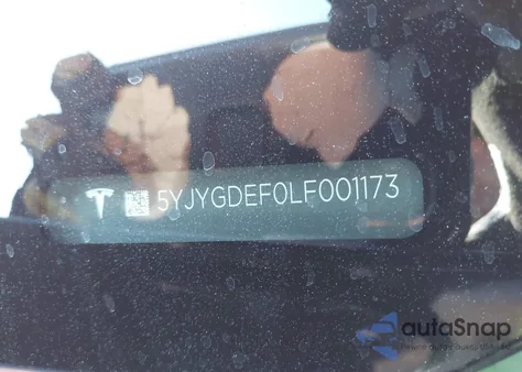 2020 Tesla Model Y Long Range Dual Motor All-Wheel Drive/Performance Dual Motor All-Wheel Drive z USA, uszkodzony, nr VIN 5YJYGDEF0LF001173